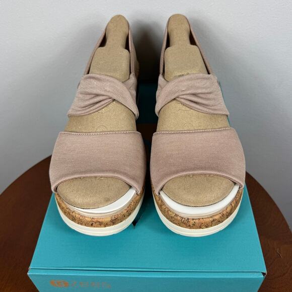 BZEES Women's Riley Slingback Wedge Sandal in Brown Washed Linen Fabric Size 11